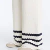 Pantaloni drepți din tricot cu textură ondulată