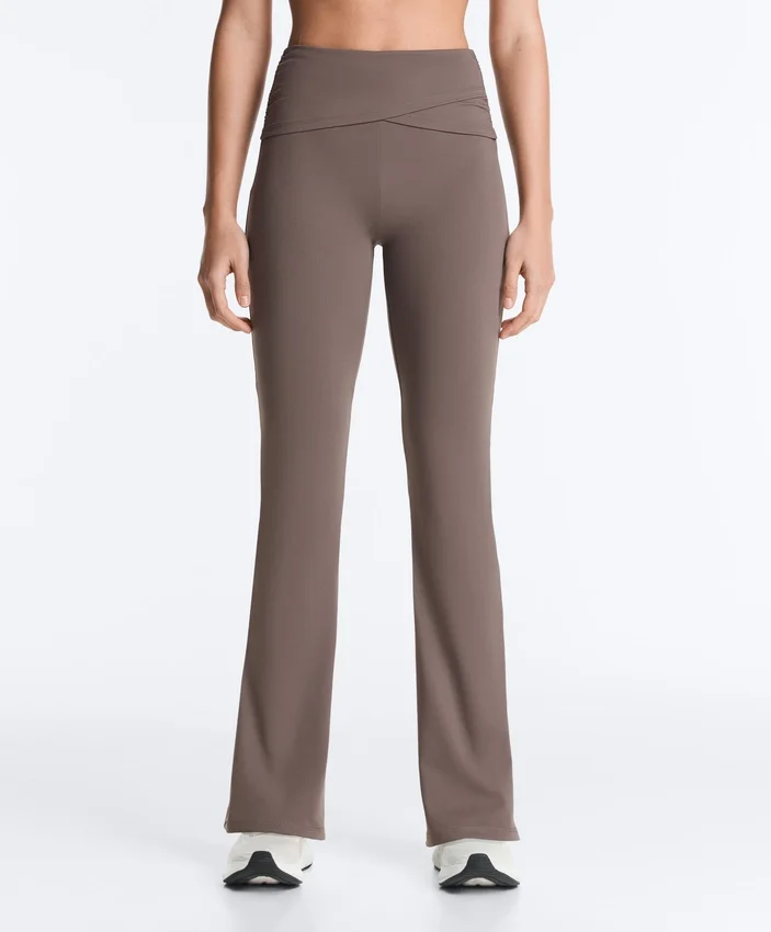 Pantaloni evazați Comfortlux con talia alta Pantaloni evazați Comfortlux con talia alta