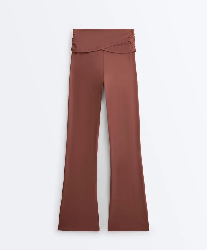 Pantaloni evazați Comfortlux con talia alta Pantaloni evazați Comfortlux con talia alta