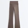 Pantaloni evazați Comfortlux con talia alta Pantaloni evazați Comfortlux con talia alta
