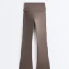 Pantaloni evazați Comfortlux con talia alta Pantaloni evazați Comfortlux con talia alta