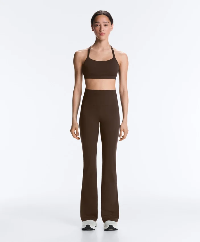 Pantaloni evazați Comfortlux con talia alta Pantaloni evazați Comfortlux con talia alta