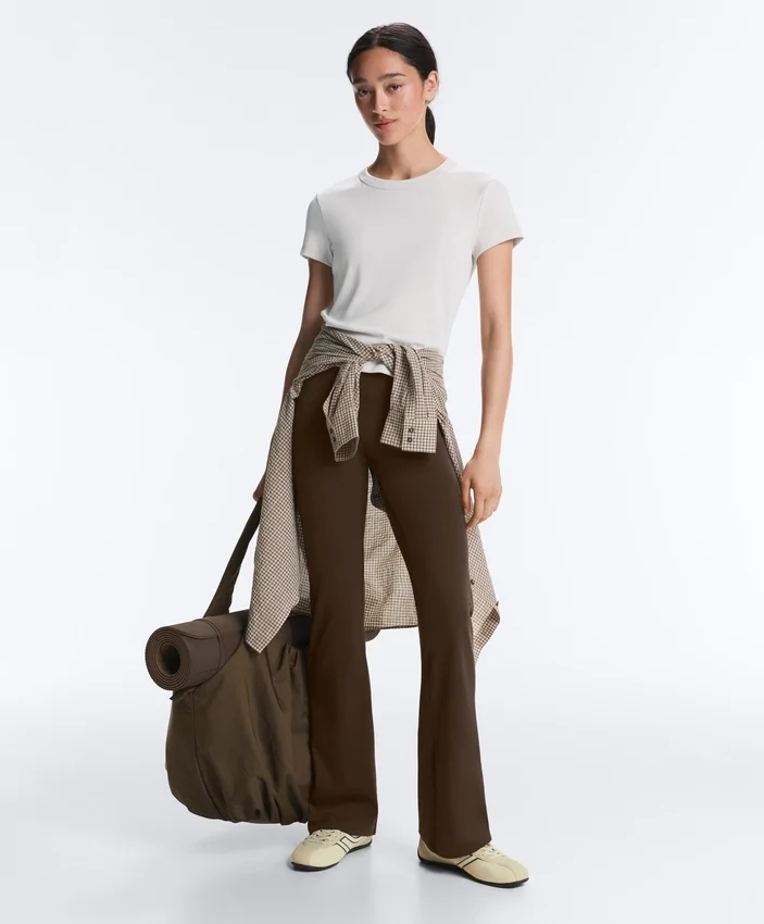 Pantaloni evazați Comfortlux con talia alta Pantaloni evazați Comfortlux con talia alta