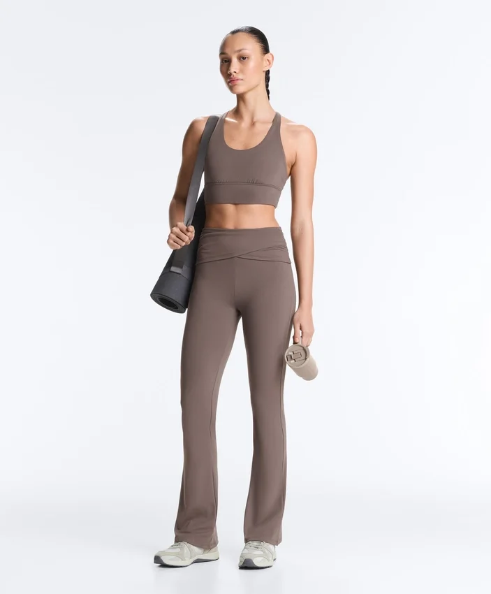 Pantaloni evazați Comfortlux con talia alta Pantaloni evazați Comfortlux con talia alta
