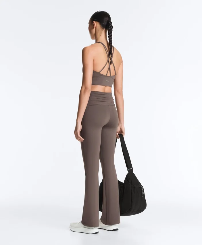Pantaloni evazați Comfortlux con talia alta Pantaloni evazați Comfortlux con talia alta