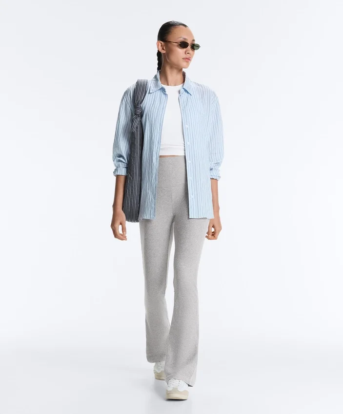 Pantaloni evazați Comfortlux con talia alta Pantaloni evazați Comfortlux con talia alta