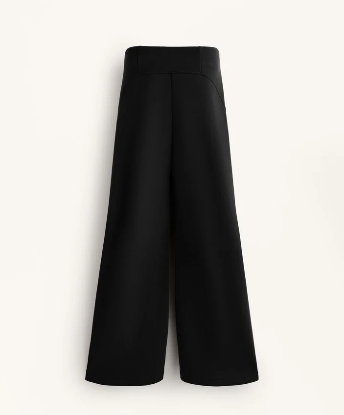 Pantaloni evazați cu talie foarte înaltă, din modal periat Pantaloni evazați cu talie foarte înaltă, din modal periat