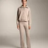 Pantaloni evazați din tricot Pantaloni evazați din tricot