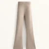 Pantaloni evazați din tricot Pantaloni evazați din tricot