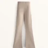 Pantaloni evazați din tricot Pantaloni evazați din tricot