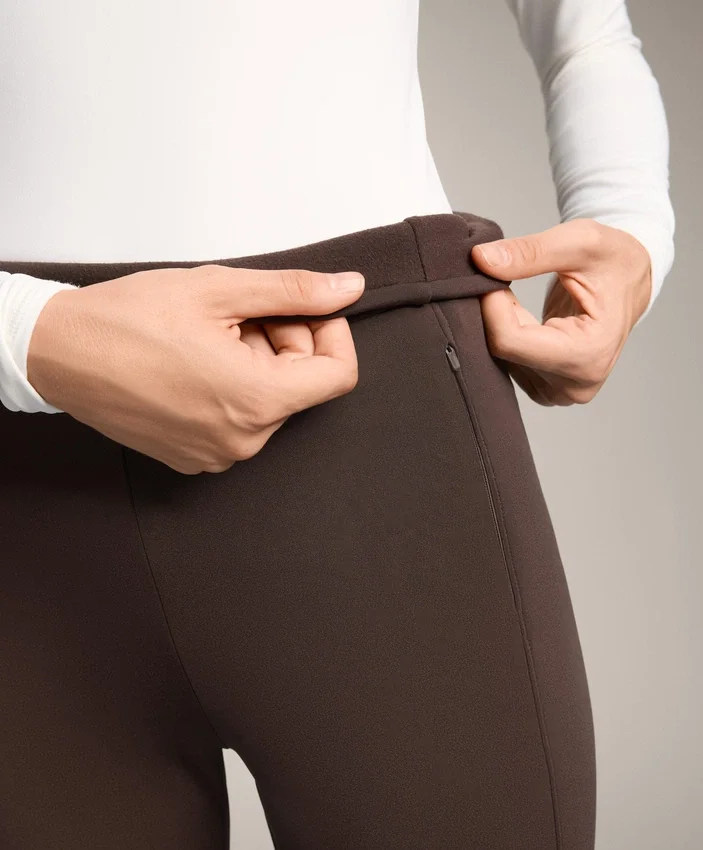 Pantaloni largi, cu talie înaltă, călduroși, cu buzunare Pantaloni largi, cu talie înaltă, călduroși, cu buzunare