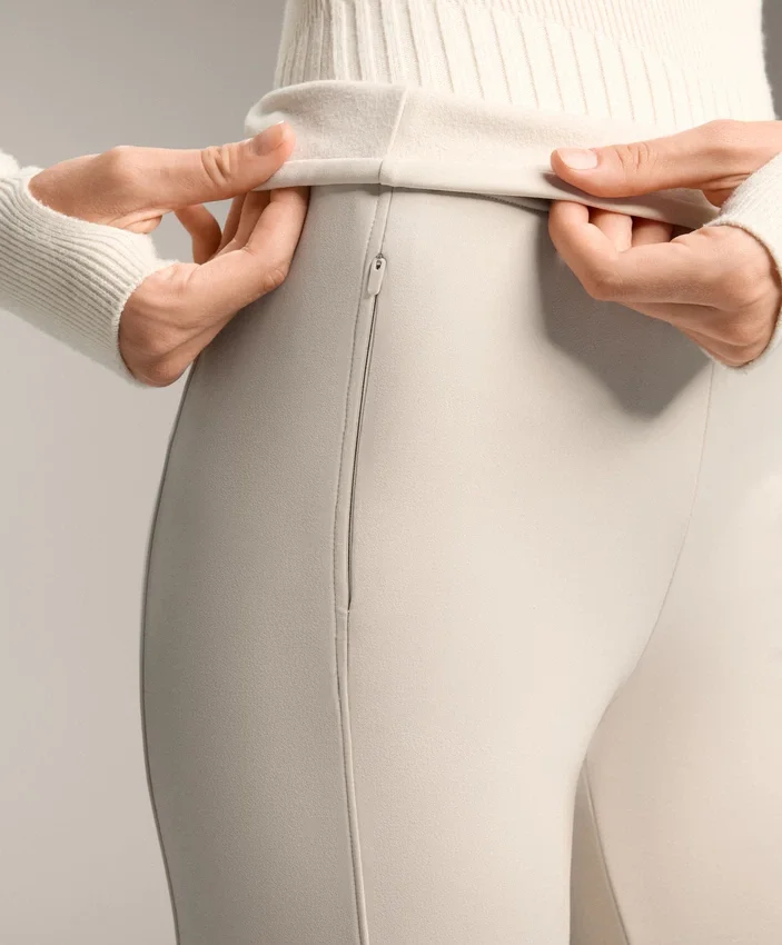 Pantaloni largi, cu talie înaltă, călduroși, cu buzunare Pantaloni largi, cu talie înaltă, călduroși, cu buzunare