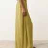 Pantaloni largi din 100% in, cu pli lateral
