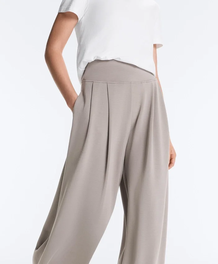 Pantaloni largi din modal, cu textură Soft Touch, cu detaliu tip corset Pantaloni largi din modal, cu textură Soft Touch, cu detaliu tip corset