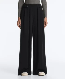 Pantaloni largi din modal, cu textură Soft Touch la atingere, cu detaliu plisat la talie
