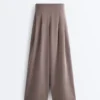 Pantaloni largi din modal, cu textură Soft Touch la atingere și talie tip corset Pantaloni largi din modal, cu textură Soft Touch la atingere și talie tip corset