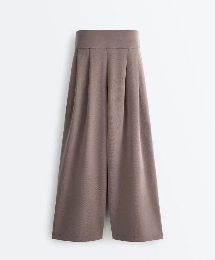Pantaloni largi din modal, cu textură Soft Touch la atingere și talie tip corset Pantaloni largi din modal, cu textură Soft Touch la atingere și talie tip corset
