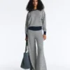 Pulover din tricot cu dungi diagonale Pulover din tricot cu dungi diagonale