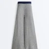 Pantaloni largi din tricot cu dungi diagonale