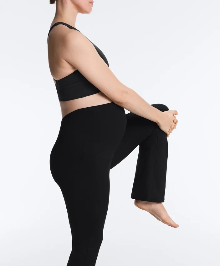 Pantaloni pentru gravide Comfortlux 80 cm, cu croi evazat Pantaloni pentru gravide Comfortlux 80 cm, cu croi evazat