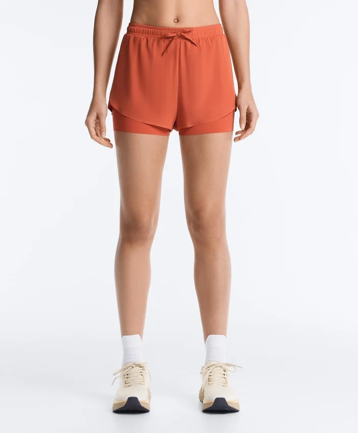 Pantaloni scurți 2-în-1 cu talie medie și textură Light Touch Pantaloni scurți 2-în-1 cu talie medie și textură Light Touch