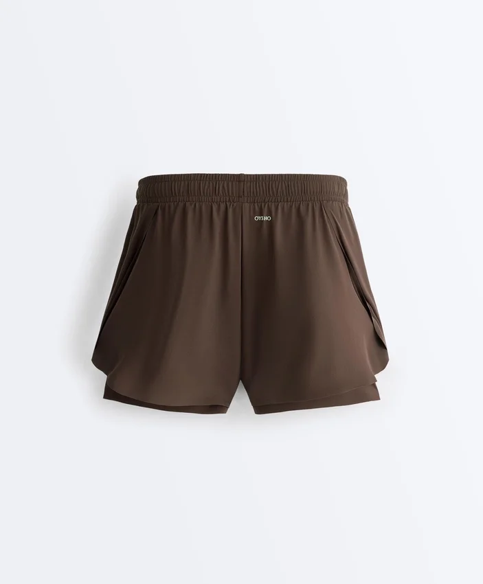 Pantaloni scurți 2-în-1 cu talie medie și textură Light Touch Pantaloni scurți 2-în-1 cu talie medie și textură Light Touch