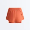 Pantaloni scurți 2-în-1 cu talie medie și textură Light Touch Pantaloni scurți 2-în-1 cu talie medie și textură Light Touch