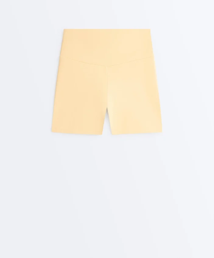 Pantaloni scurți Comfortlux cu talie înaltă de 10 cm Pantaloni scurți Comfortlux cu talie înaltă de 10 cm