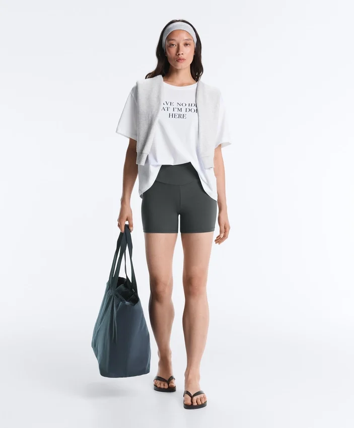 Pantaloni scurți Comfortlux cu talie înaltă de 10 cm Pantaloni scurți Comfortlux cu talie înaltă de 10 cm