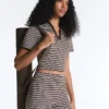 Pantaloni scurți Comfortlux cu talie înaltă de 5 cm, cu dungi Pantaloni scurți Comfortlux cu talie înaltă de 5 cm, cu dungi