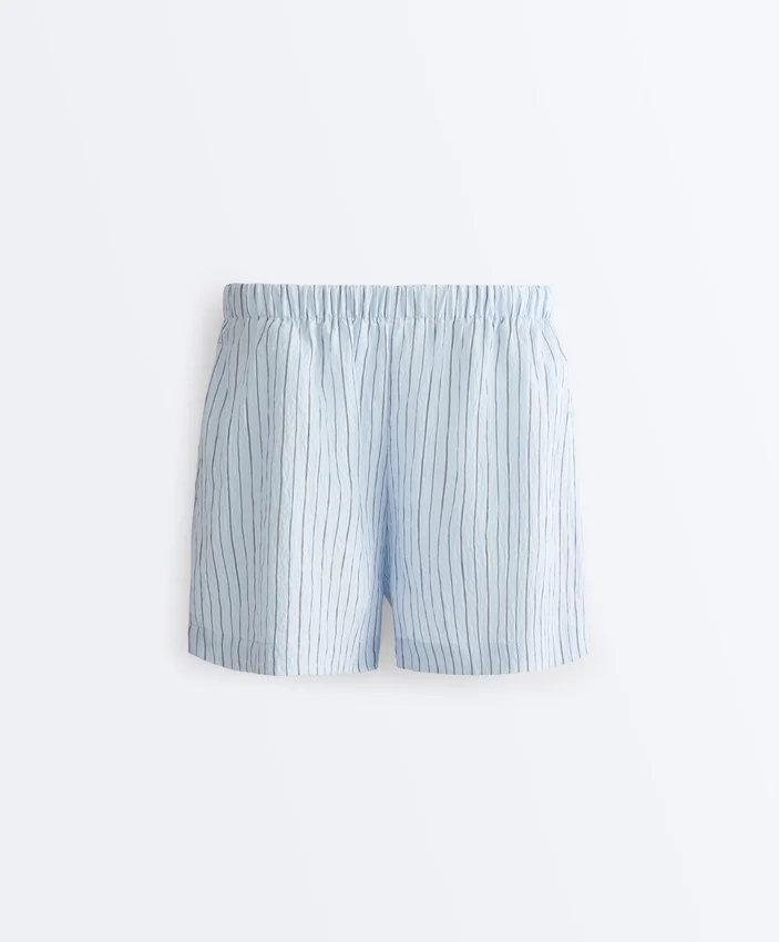 Pantaloni scurți cu dungi Pantaloni scurți cu dungi