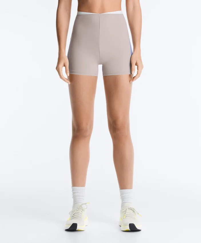Pantaloni scurți cu talie înaltă, Compressive, de 10 cm, cu contrast Pantaloni scurți cu talie înaltă, Compressive, de 10 cm, cu contrast