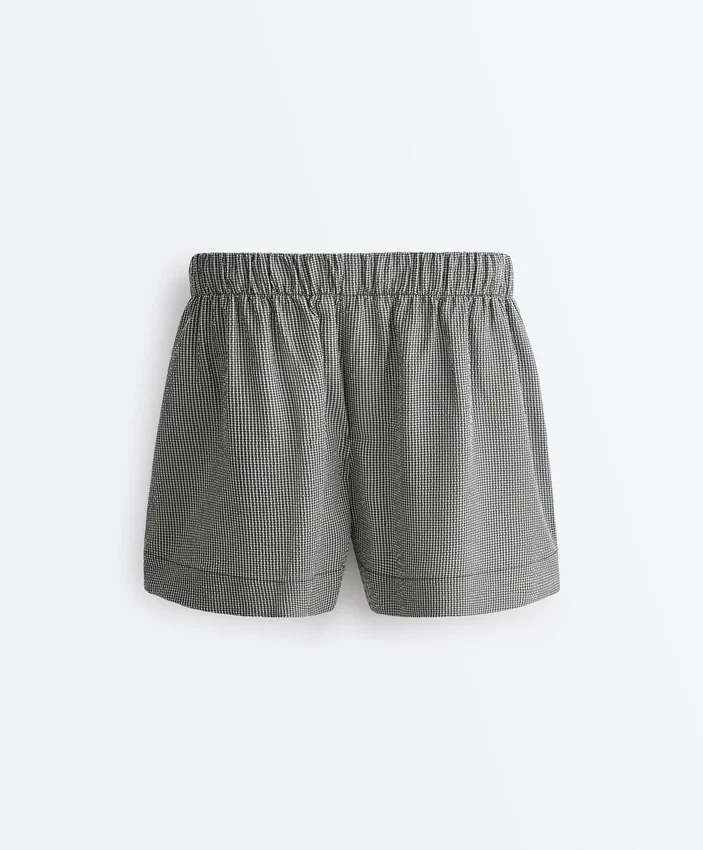 Pantaloni scurți din amestec de lyocell cu imprimeu în carouri Pantaloni scurți din amestec de lyocell cu imprimeu în carouri