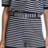 Pantaloni scurți din tricot cu dungi, cu curea din bumbac 100% Pantaloni scurți din tricot cu dungi, cu curea din bumbac 100%