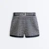 Pantaloni scurți din tricot cu dungi, cu curea din bumbac 100% Pantaloni scurți din tricot cu dungi, cu curea din bumbac 100%