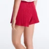 Pantaloni scurți din tricot spălat cu model împletit Pantaloni scurți din tricot spălat cu model împletit