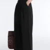 Pantaloni scurți Soft Touch cu croi larg, cu textură moale, din modal și cu pliuri Pantaloni scurți Soft Touch cu croi larg, cu textură moale, din modal și cu pliuri