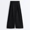 Pantaloni scurți Soft Touch cu croi larg, cu textură moale, din modal și cu pliuri Pantaloni scurți Soft Touch cu croi larg, cu textură moale, din modal și cu pliuri