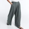 Pantaloni vaporoși cu talie plisată din amestec de modal Pantaloni vaporoși cu talie plisată din amestec de modal