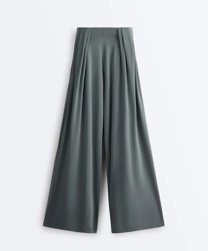 Pantaloni vaporoși cu talie plisată din amestec de modal Pantaloni vaporoși cu talie plisată din amestec de modal