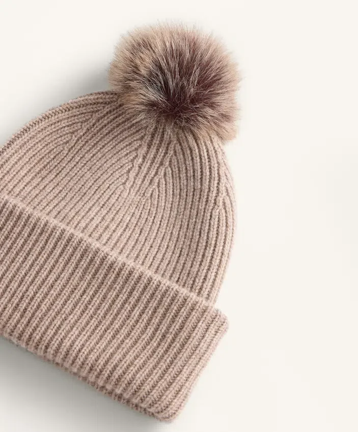 Pălărie din tricot cu pompon, din amestec de lână Pălărie din tricot cu pompon, din amestec de lână