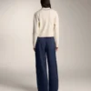 Pulover cu guler polo și tricotaj cu mini-cabluri Pulover cu guler polo și tricotaj cu mini-cabluri