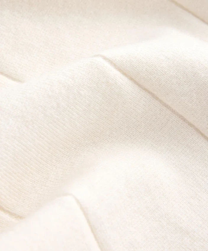 Pulover din tricot cu decolteu în V în culori contrastante Pulover din tricot cu decolteu în V în culori contrastante