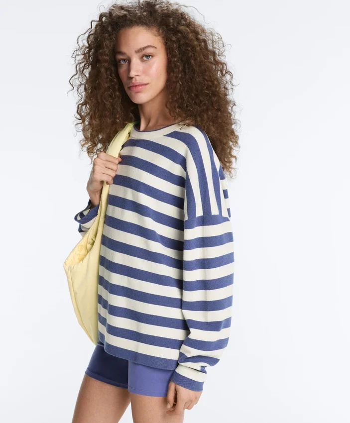 Pulover din tricot cu dungi Pulover din tricot cu dungi