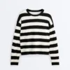 Pulover din tricot cu dungi Pulover din tricot cu dungi