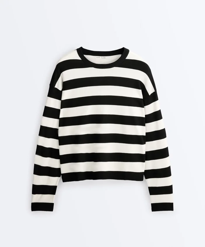 Pulover din tricot cu dungi Pulover din tricot cu dungi