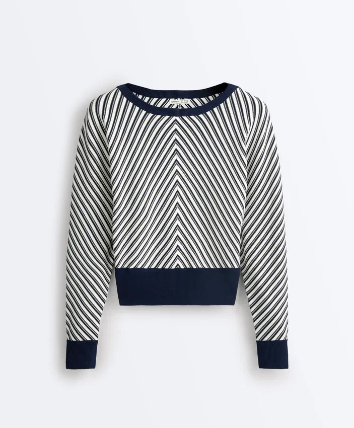 Pulover din tricot cu dungi diagonale Pulover din tricot cu dungi diagonale