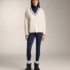 Pulover din tricot cu guler în V și mini-cabluri Pulover din tricot cu guler în V și mini-cabluri