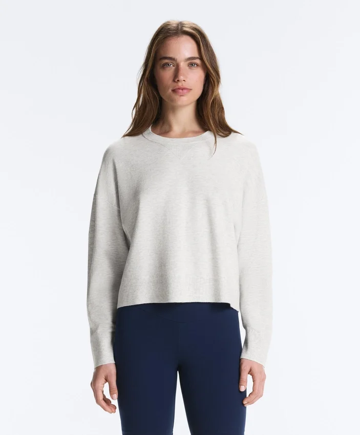 Pulover din tricot cu guler rotund Pulover din tricot cu guler rotund