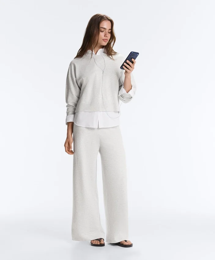 Pulover din tricot cu guler rotund Pulover din tricot cu guler rotund